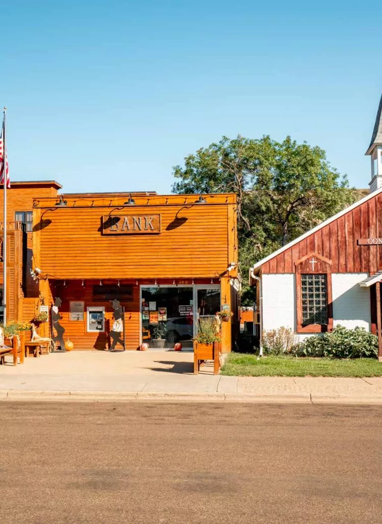 15 HONEST Pros & Cons of Living in North Dakota (From a Local)