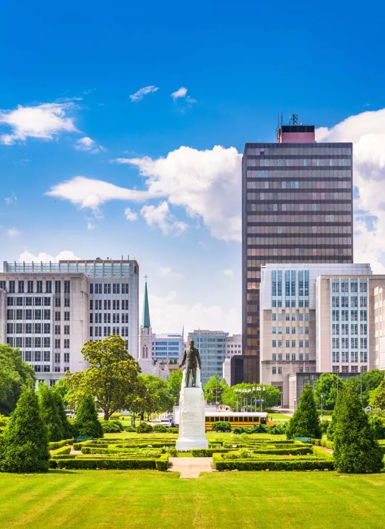 17 HONEST Pros & Cons of Living in Louisiana (Let’s Talk!)