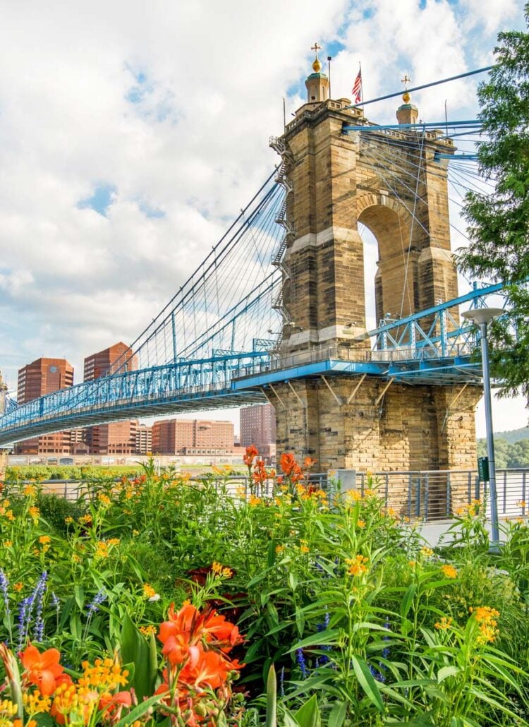 15 HONEST Pros & Cons of Living in Cincinnati (Local’s Guide)