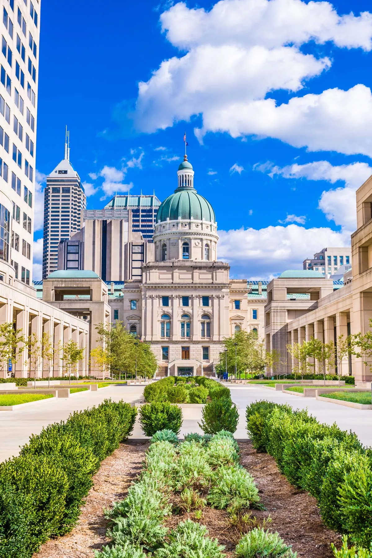 15 HONEST Pros & Cons of Living in Indiana