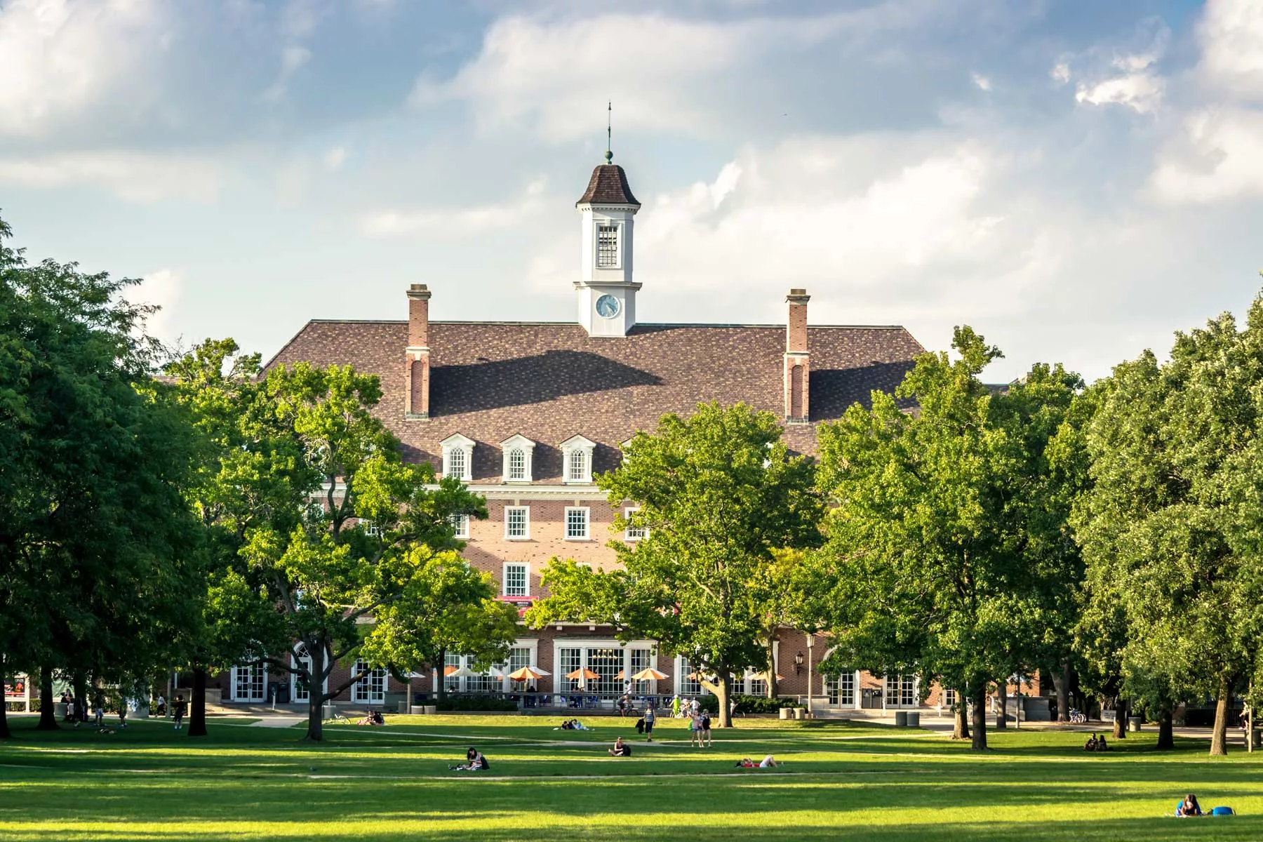 great education is a pro of living in illinois