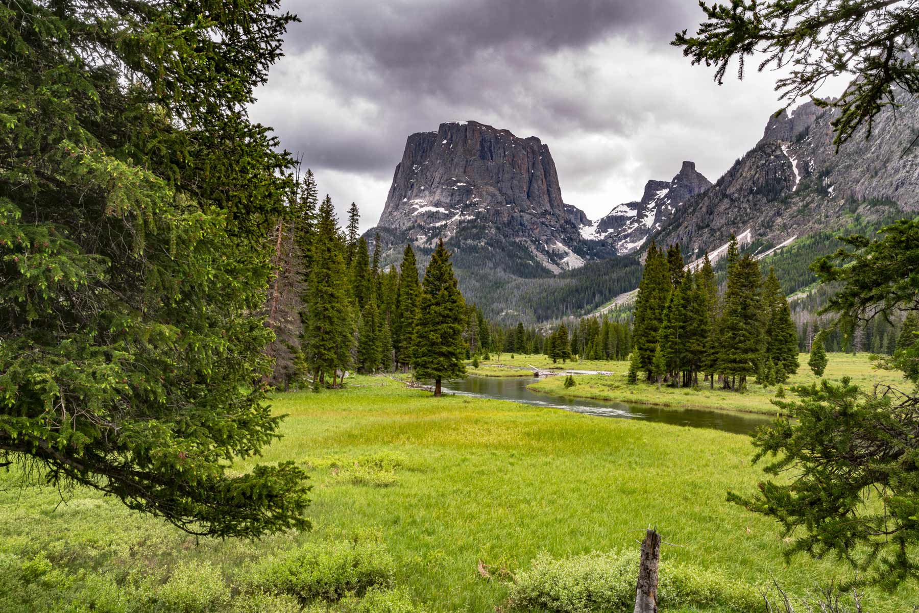 living in wyoming, moving to wyoming